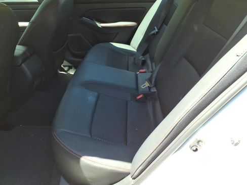 Used 2024 Nissan Altima 2.5 SR AWD/4WD image 6