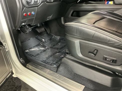 Used 2019 RAM 2500 Limited AWD/4WD image 18