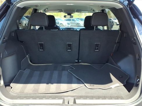 Used 2021 Chevrolet Equinox LS w/ LS Convenience Package image 17