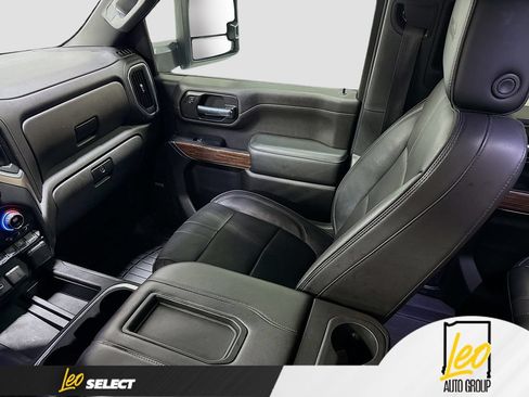 Used 2022 Chevrolet Silverado 3500 High Country w/ Technology Package AWD/4WD image 27