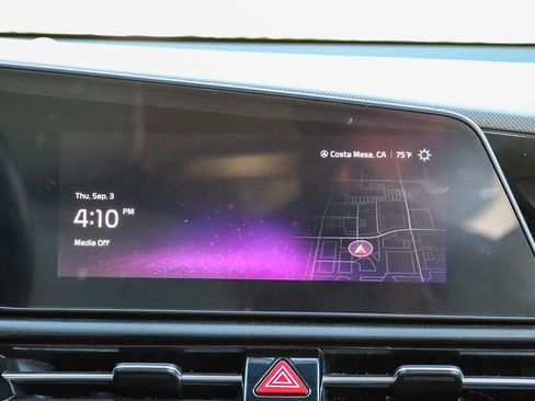 Used 2023 Kia Niro EX Touring FWD image 15