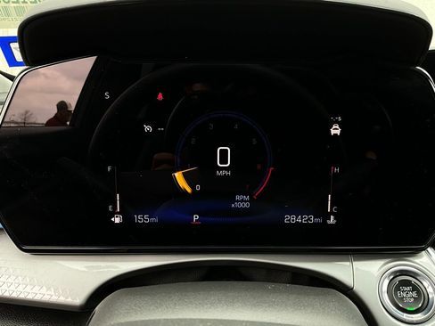 Used 2025 Chevrolet Trax LT image 36