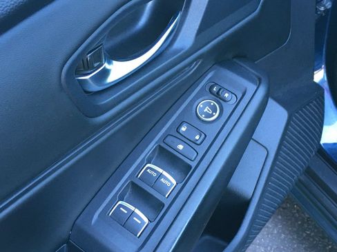 Used 2023 Honda Accord EX image 19