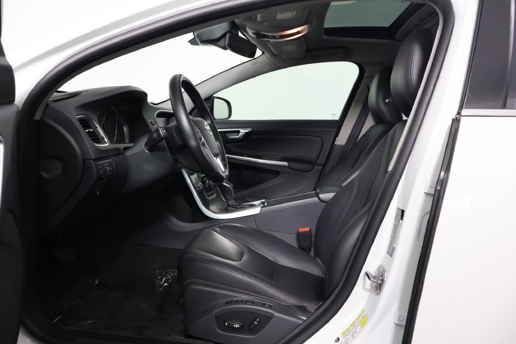 Used 2017 Volvo S60 T5 Inscription FWD image 10
