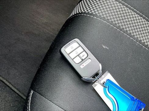 Used 2019 Honda Civic EX image 11