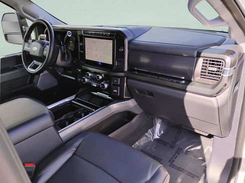 Used 2024 Ford F250 Lariat image 14