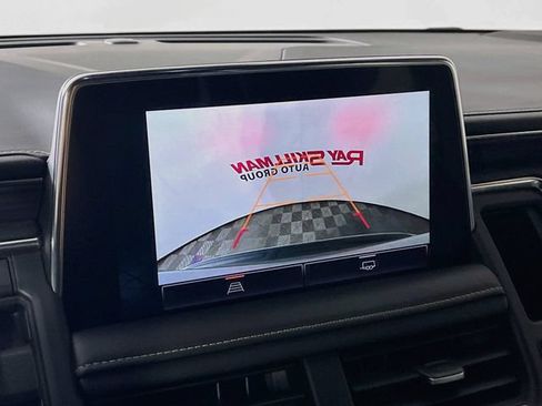 Used 2023 GMC Yukon XL SLT AWD/4WD image 19