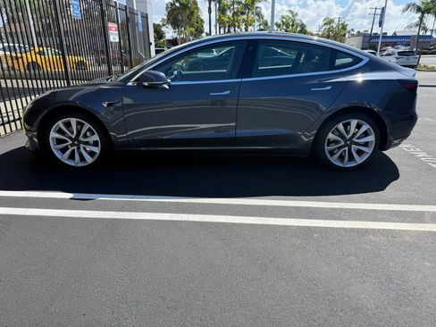 Used 2020 Tesla Model 3 Long Range image 4