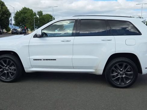 Used 2018 Jeep Grand Cherokee High Altitude AWD/4WD image 6