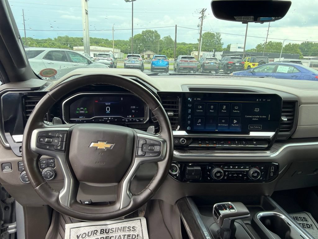 Used 2023 Chevrolet Silverado 1500 LTZ w/ Technology Package AWD/4WD image 21