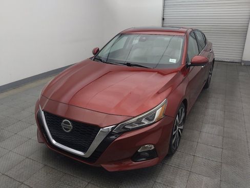 Used 2020 Nissan Altima 2.5 Platinum FWD image 15