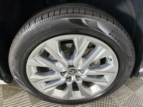 Used 2022 Toyota Highlander Limited FWD image 14