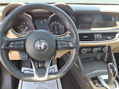 Used 2023 Alfa Romeo Stelvio Ti Lusso w/ Quick Order Package 22X Lusso AWD/4WD image 18