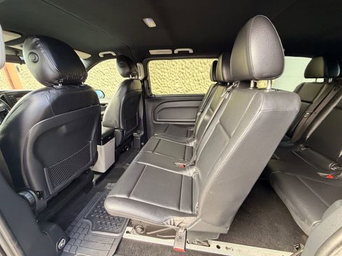 Used 2017 Mercedes-Benz Metris Passenger image 25