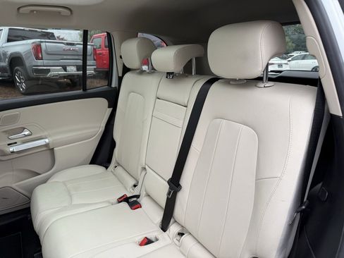 Used 2020 Mercedes-Benz GLB 250 image 14