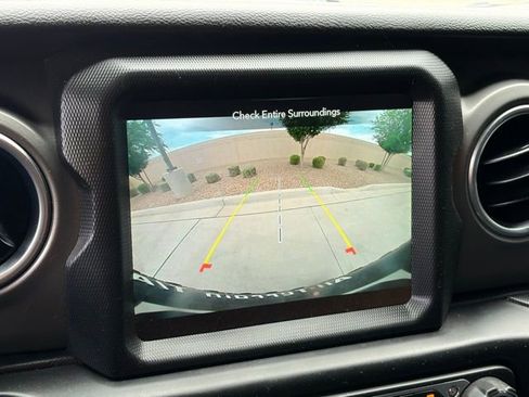 Used 2023 Jeep Wrangler Unlimited Rubicon 4xe w/ Steel Bumper Group image 17