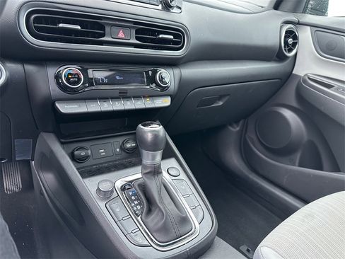 Used 2023 Hyundai Kona SEL w/ Convenience Package image 21