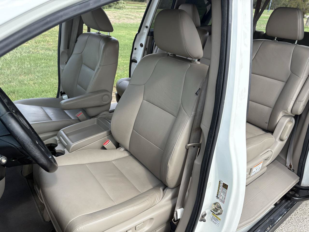 Used 2014 Honda Odyssey EX-L image 41