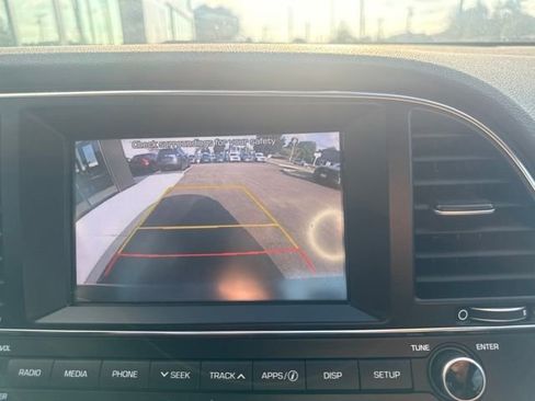 Used 2018 Hyundai Elantra Value Edition FWD image 15