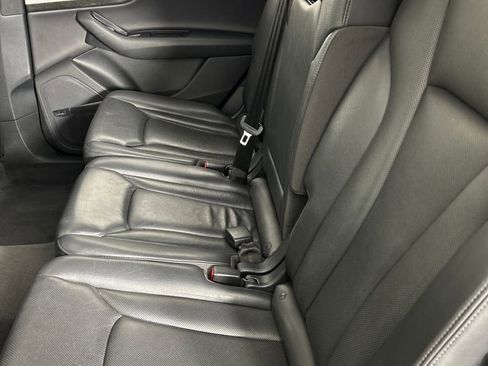 Used 2019 Audi Q7 2.0T Premium Plus w/ Premium Plus Package image 16