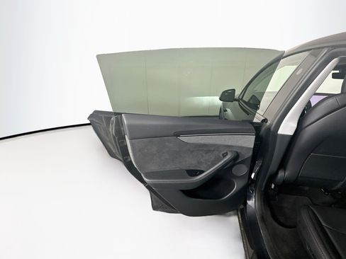Used 2026 Tesla Model Y 2WD image 24