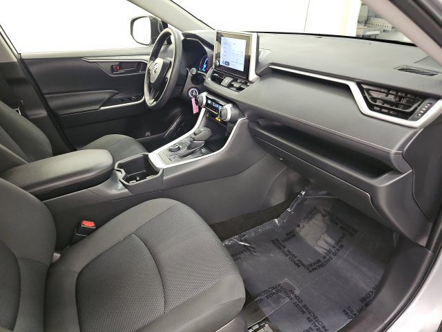 Certified 2025 Toyota RAV4 LE AWD/4WD image 36
