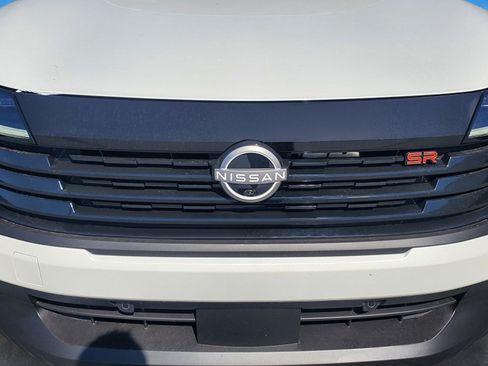 New 2026 Nissan Kicks SR w/ Cold Weather Package FWD image 9