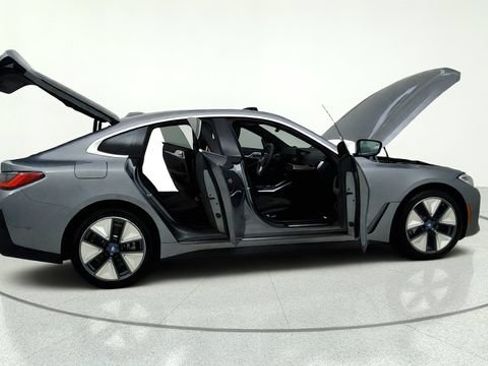 Used 2023 BMW i4 eDrive35 w/ Premium Package RWD image 12