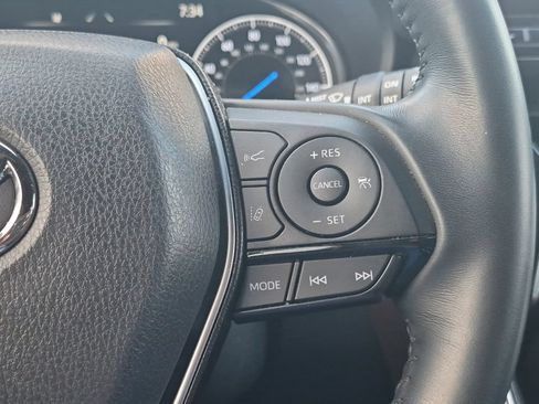 Used 2023 Toyota Venza XLE AWD/4WD image 26