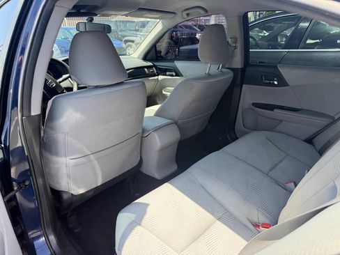Used 2017 Honda Accord LX image 14
