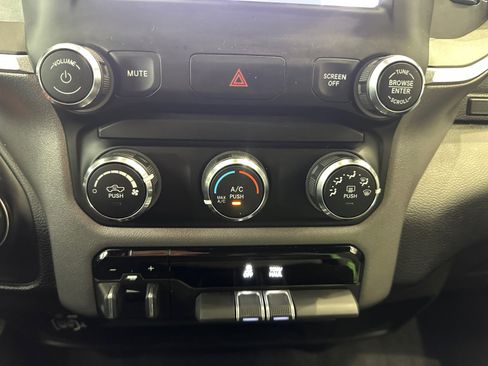 Used 2024 RAM 2500 Big Horn image 23