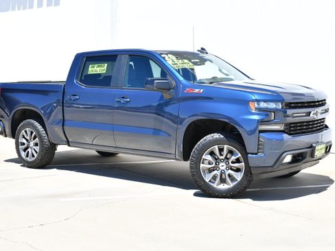Used 2020 Chevrolet Silverado 1500 RST AWD/4WD image 2