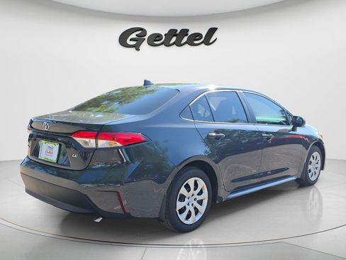 Used 2026 Toyota Corolla LE FWD image 5