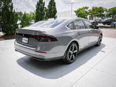 Used 2024 Honda Accord Sport image 10