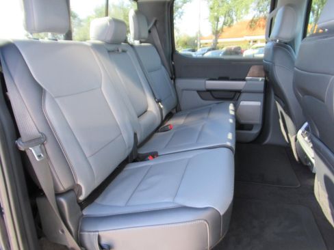 Used 2022 Ford F150 Lariat w/ Equipment Group 502A High image 38