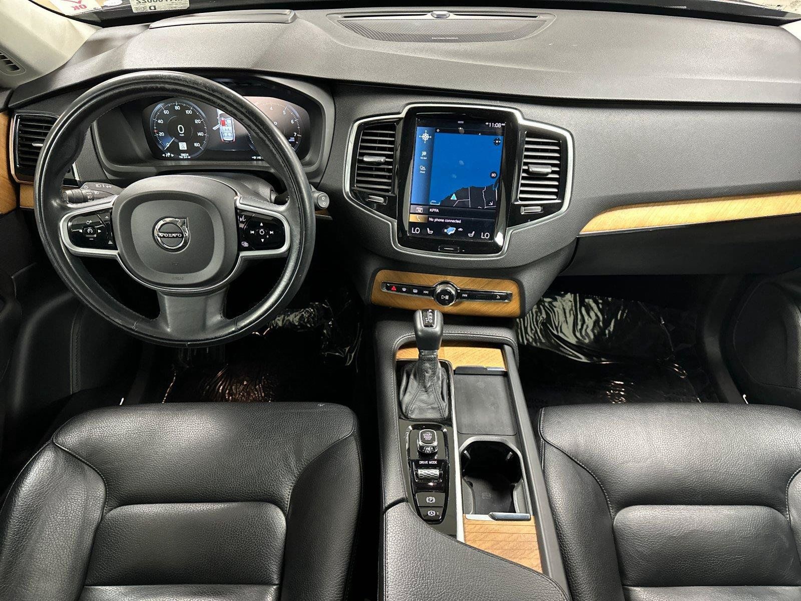 Used 2021 Volvo XC90 T5 Momentum w/ Advanced Package AWD/4WD image 12