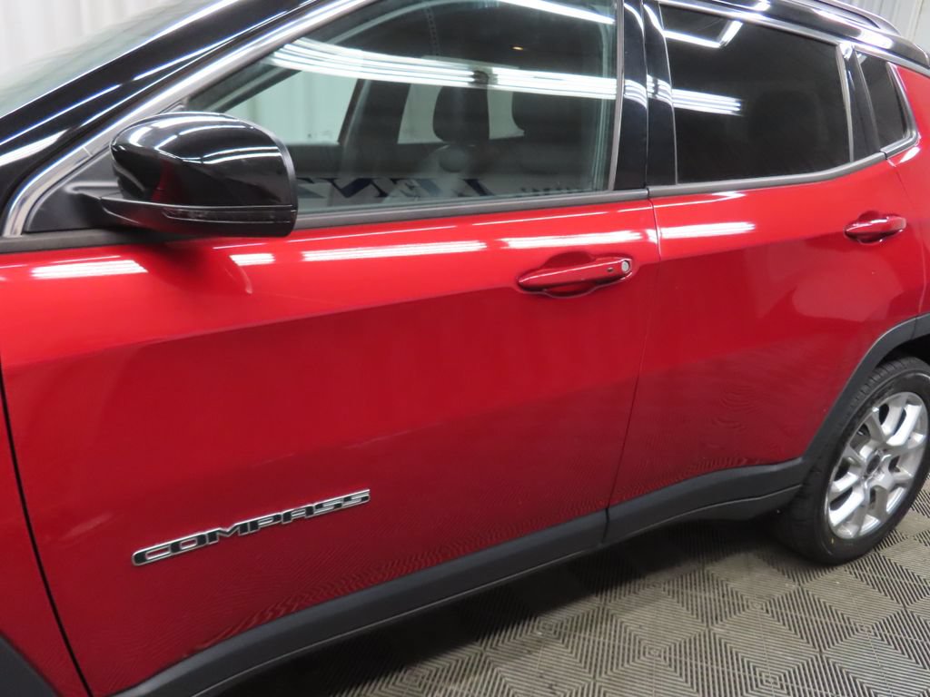 Used 2025 Jeep Compass Limited AWD/4WD image 41