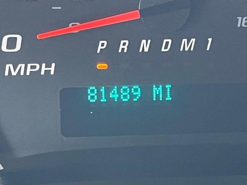 Used 2018 Chevrolet Express 2500 RWD image 14