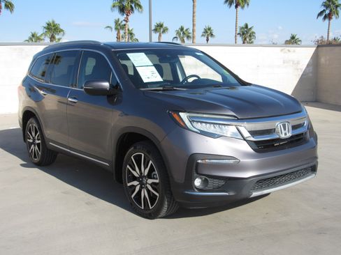 Certified 2019 Honda Pilot Touring image 2
