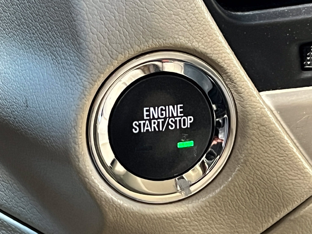 Used 2018 GMC Yukon Denali AWD/4WD image 23
