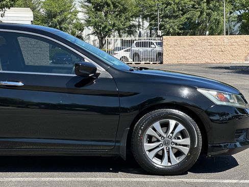Used 2013 Honda Accord LX image 32