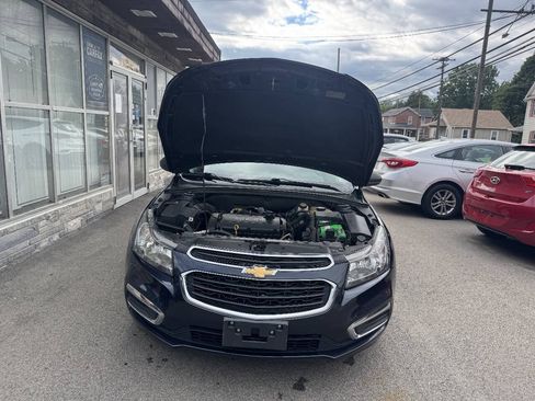 Used 2016 Chevrolet Cruze LS FWD image 7