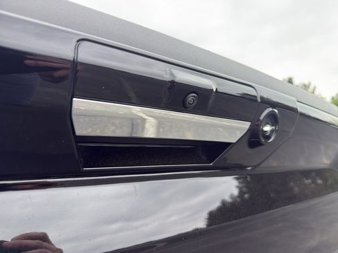 Used 2024 Ford F150 Lariat w/ FX4 Off-Road Package image 32