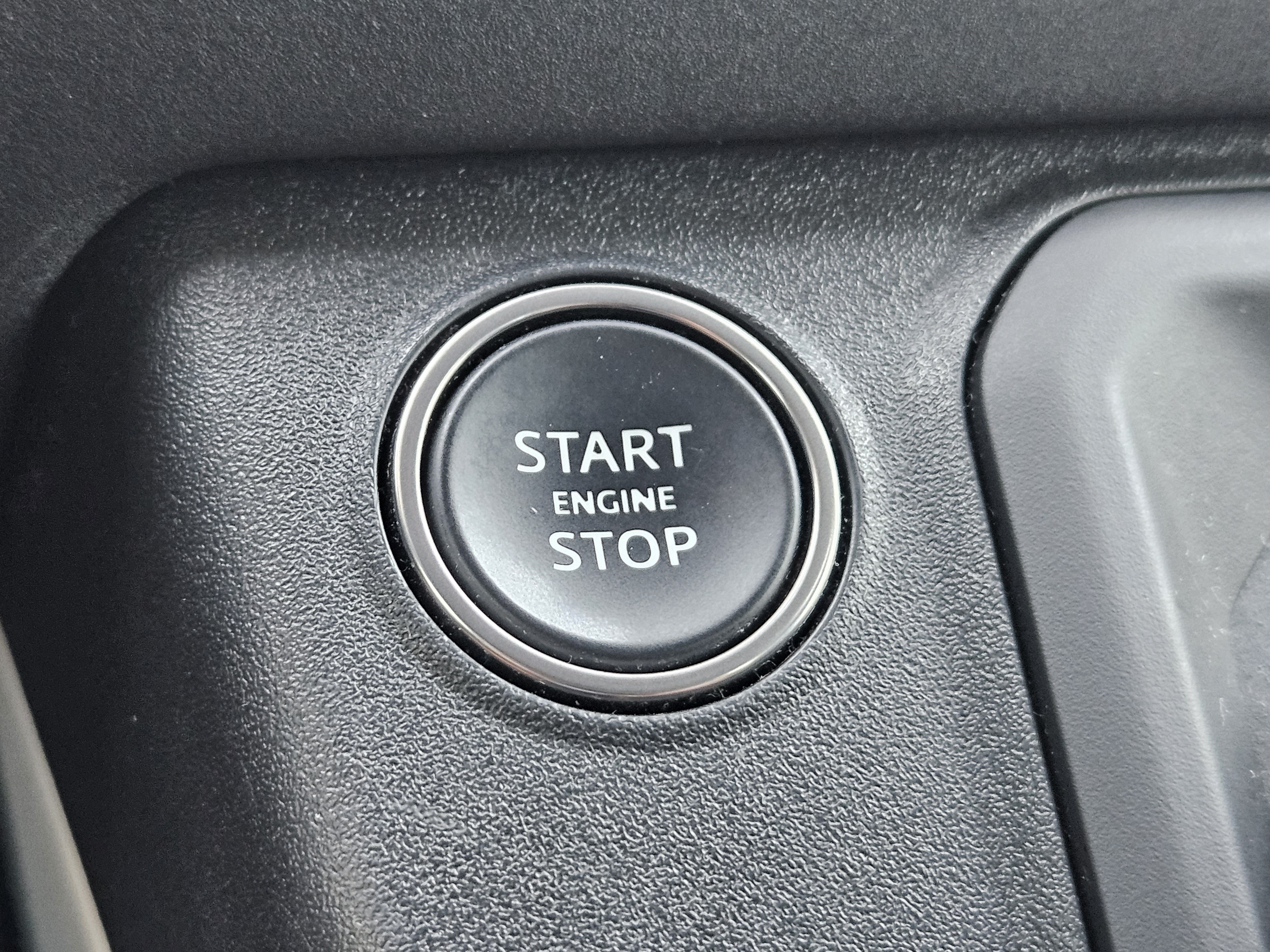 Used 2023 Land Rover Defender 110 S AWD/4WD image 21