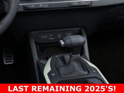 New 2025 Kia K4 GT-Line w/ GT-Line Sunroof Package image 23