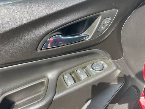 Used 2024 Chevrolet Equinox LT AWD/4WD image 23