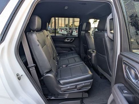 Used 2023 Chevrolet Tahoe LS RWD image 16