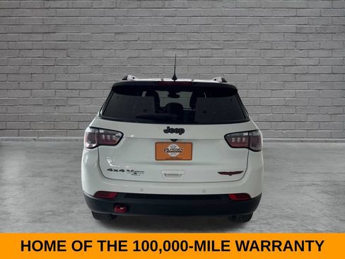 Used 2025 Jeep Compass Trailhawk AWD/4WD image 5