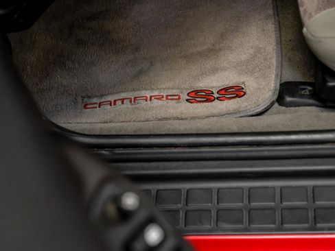 Used 2002 Chevrolet Camaro Z28 w/ SS Performance/Appearance Pkg RWD image 24
