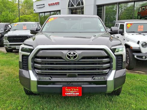 Used 2022 Toyota Tundra Limited w/ Power Package AWD/4WD image 2